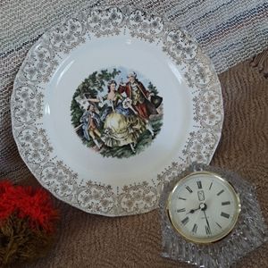 ROYAL QUEEN Warranted 22kt. Gold Dinner Plate